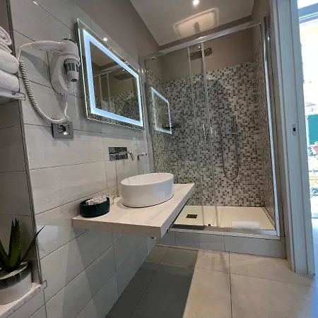 Eva 招待所 斯培西亚